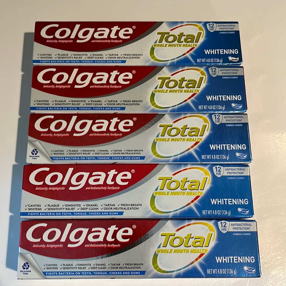 Lot of 5 Colgate toothpastes